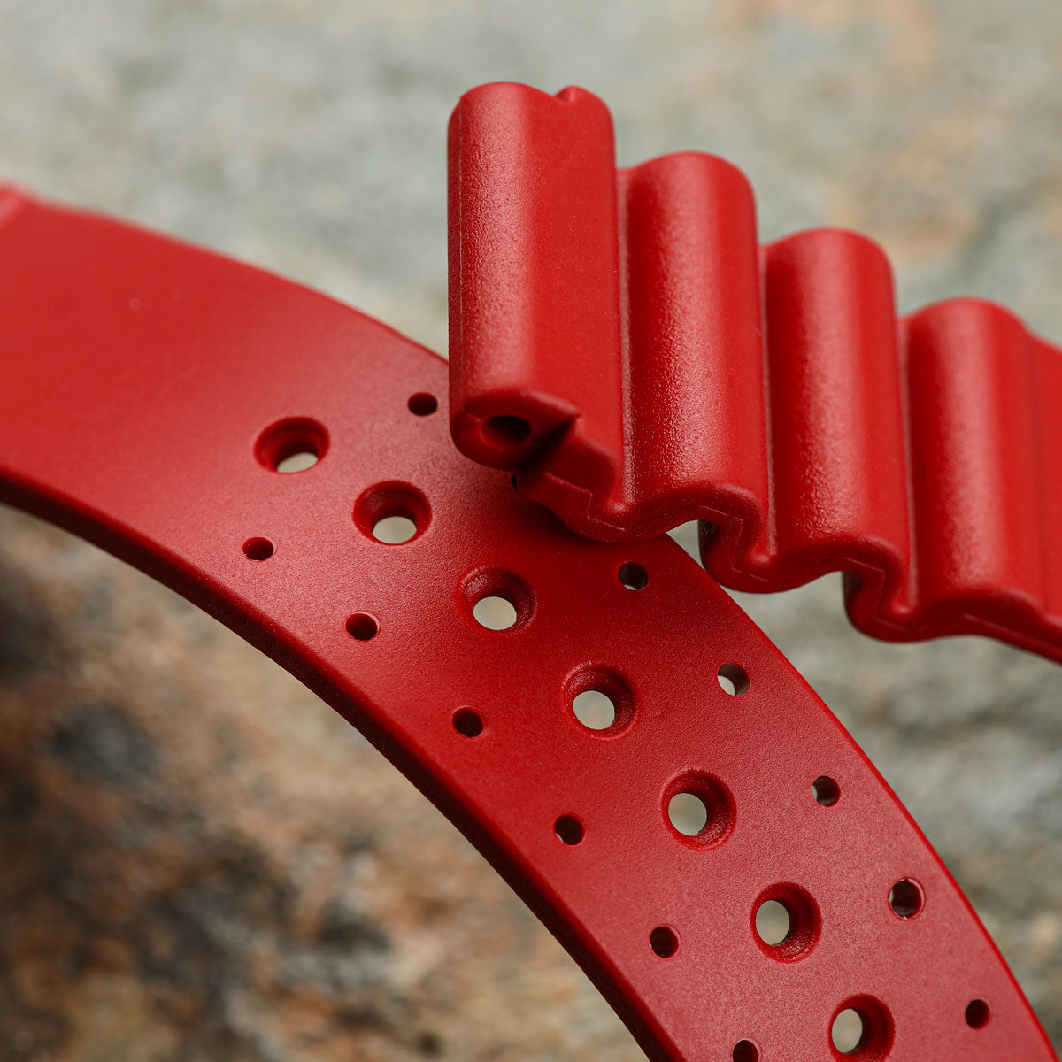 WatchGecko 285 Italian Rubber Diver's Watch Strap - Red