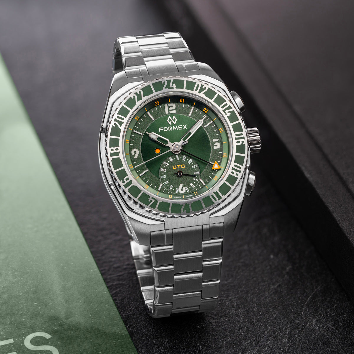 FORMEX STRATOS UTC Automatic UTC True Pilot Green 41mm