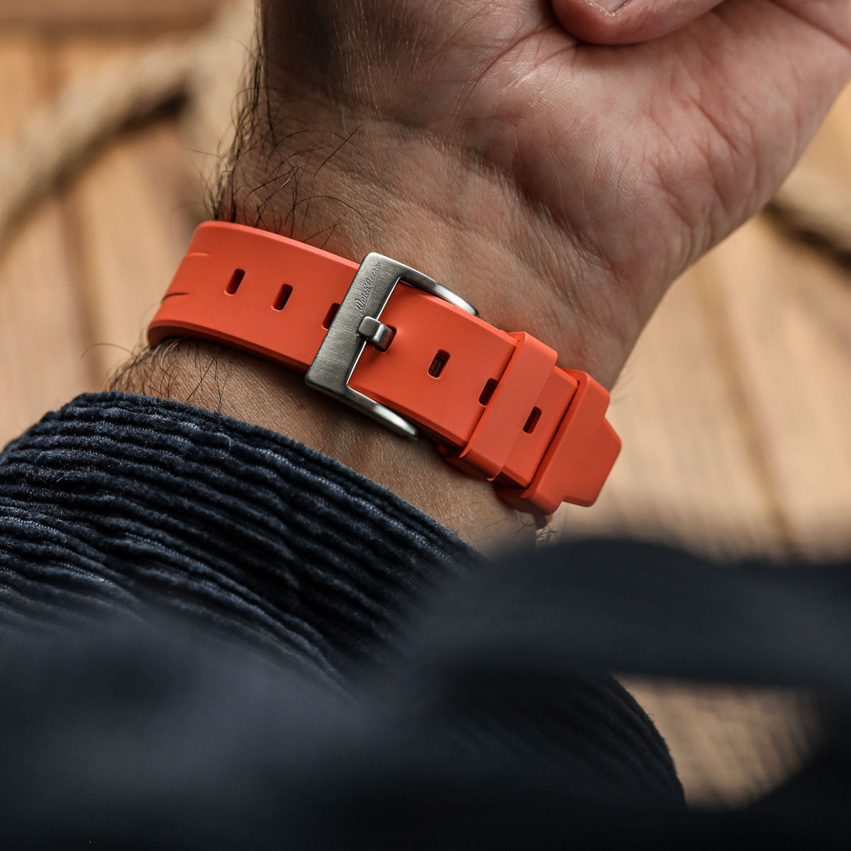 WatchGecko Curved Ends  Rubber Watch Strap - Orange