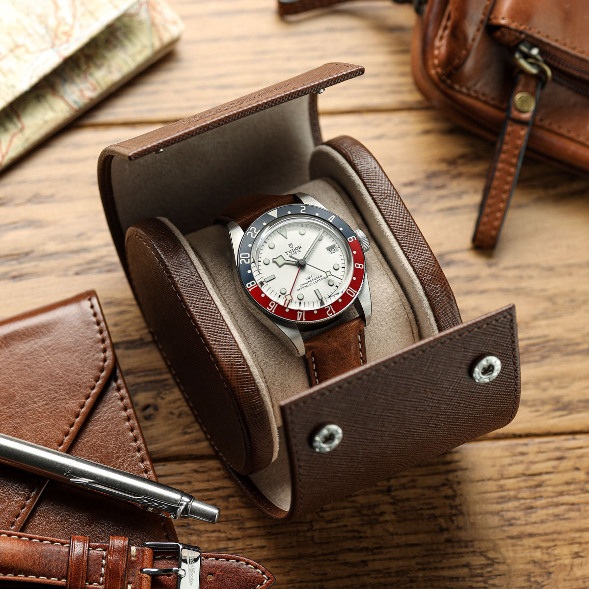 WatchGecko Single Leather Watch Case - Brown / Light Brown