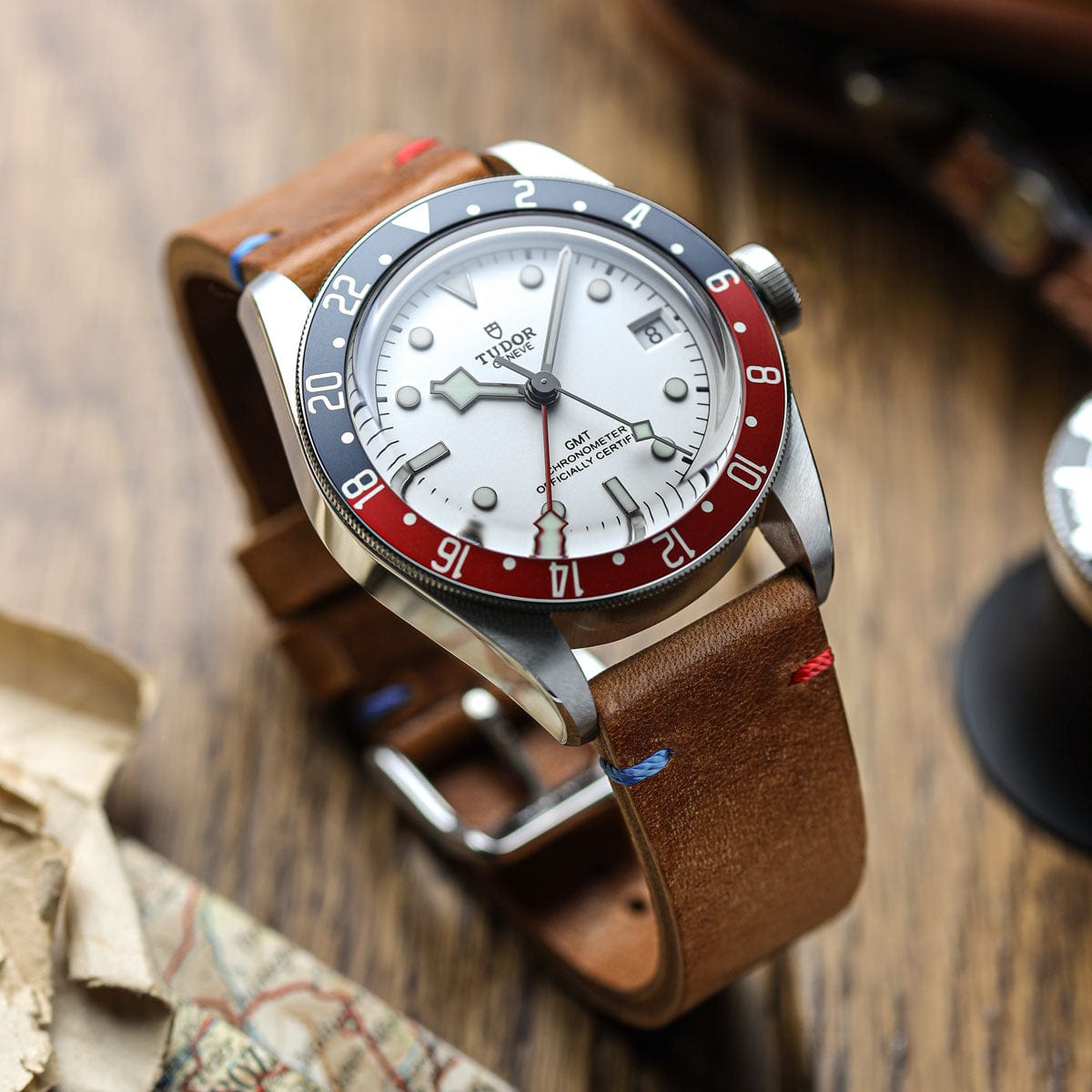 WatchGecko Simple Handmade Italian Leather Watch Strap - Reddish Brown, 18mm